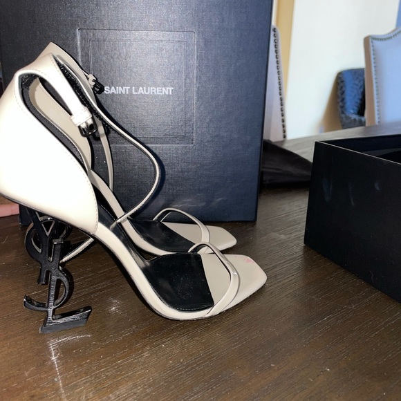 YSL high heels - Picture 2 of 7